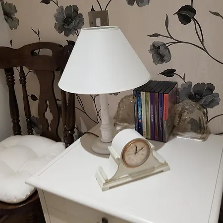 Area Close To Centre Bed & Breakfast 4*