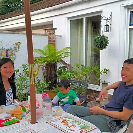 Bed & Breakfast Area Close To Centre Leeds (West Yorkshire)