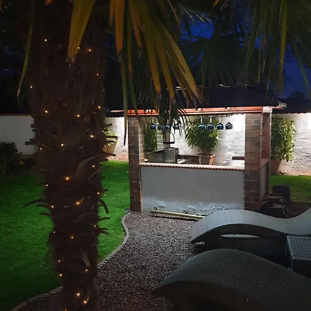 Area Close To Centre